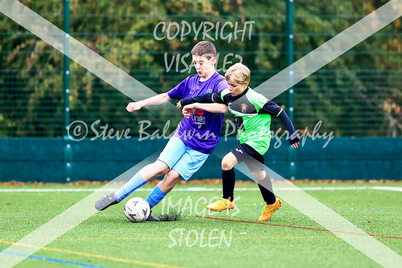 1DX30156 - 2025-10-12 FC Abbey Meads U14 Orange V Kingsdown Lions U14