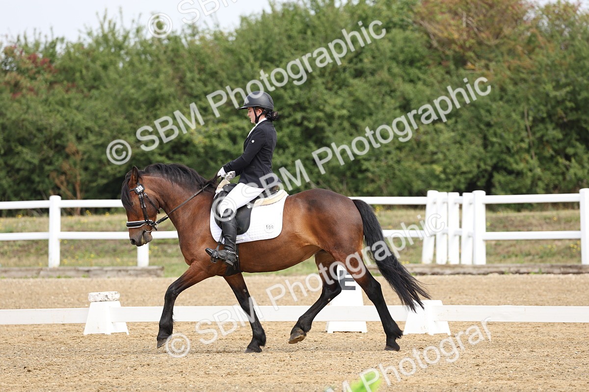 SBM_005845 - Class 6 - Novice 6 - 10.26-11.29