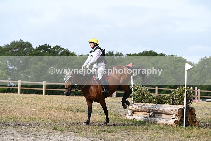 WJ6_0157 - XC Time 10:53 to 11:00