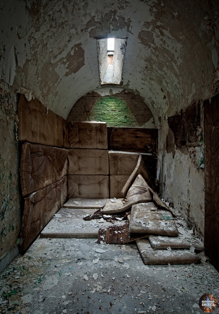 Padded cell, Holmesburg Prison, Philadelphia PA | Abandoned America by Matthew Christopher