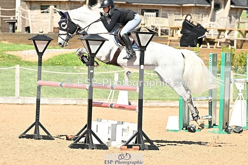 250416-150200-01571 - Cls 6 Foxhunter and 1.20m