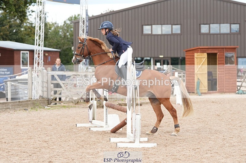 250921-143609-03691 - Cls 20 Pony 80cm Derby