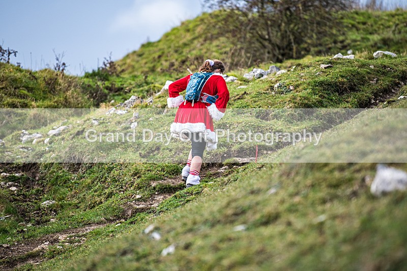 Litton-955 - Litton Christmas Cracker Fell Race (Limestone Series) Sunday 14th December 2025