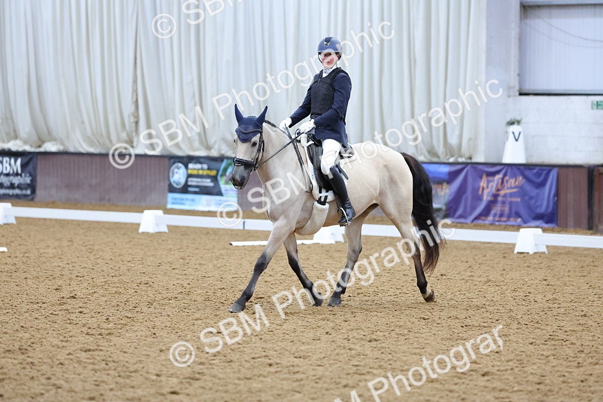 SBM_000316 - Class 2 - Intro 3 Championship - 8.51-9.47