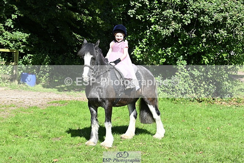 240728B-095950-00273 - Sunday Stable Shots and Fancy Dress