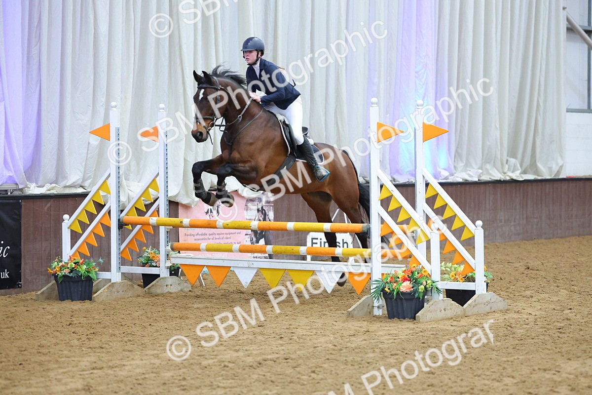 SBM_009563 - Class 20 - Senior British Novice/ 90cm Open - First Round (0.90m)