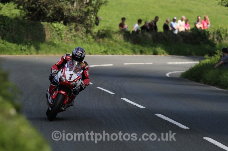John McGuinness Honda / Honda Racing - Dainese Superbike Race 2014