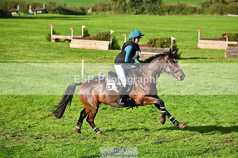 251025A-144854-20906 - G-525-Henrietta.Hack