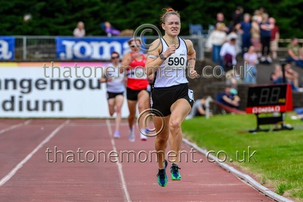 CEM26-924617 - Track Female Set One