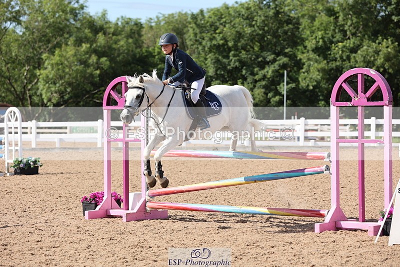 240629A-171023-08282 - Cls 13 Stepping Stones 128cm + 138cm