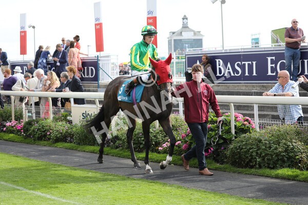 yr20082022r6-1 - Race 6 4.45 pm Julia Graves Roses Stakes