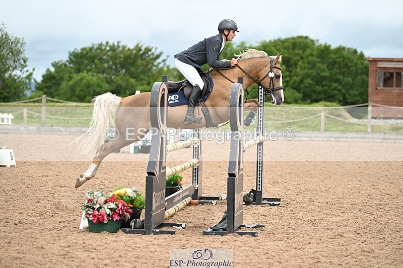 250607-120747-01002 - Cls 10 Pony Newcomers and 1m