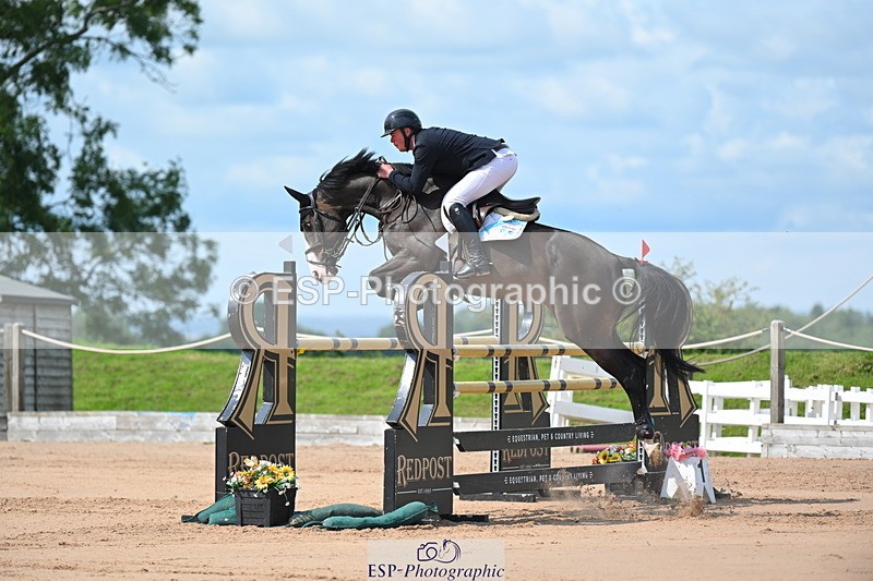 230721A-105036-05458 - Cls 6, 2 Star Medium 1.35m