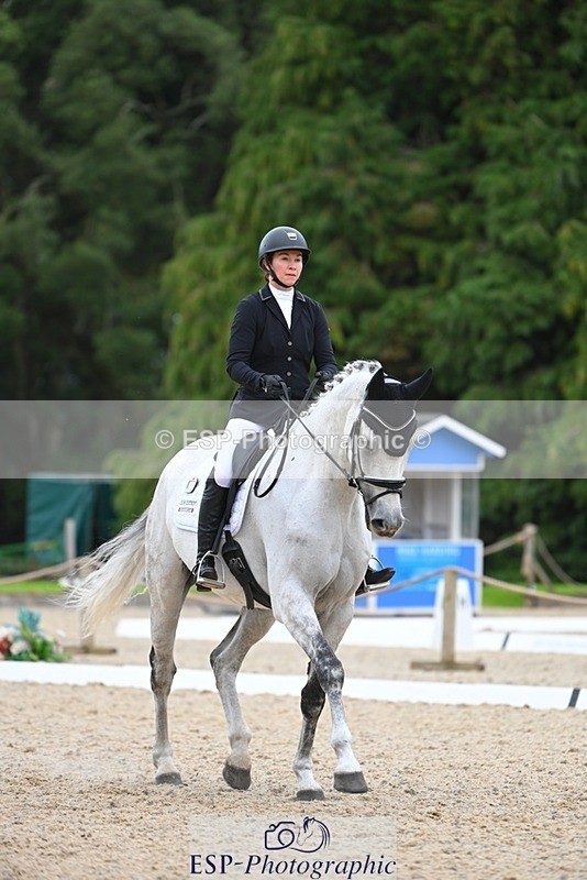 230813-174505-08735 - Cls 14 Medium Silver 16.45 to End