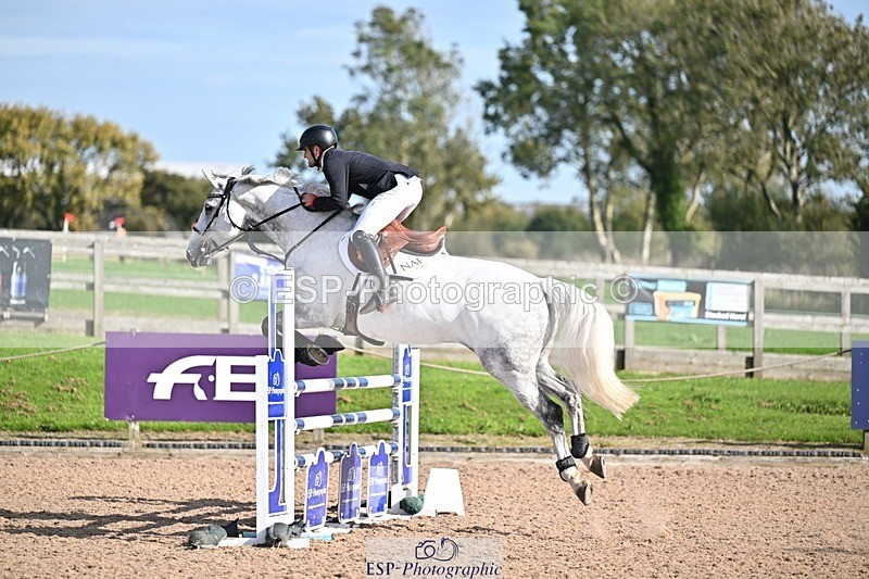 251001-145742-00514 - Cls 6 Foxhunter and 1.20m Open