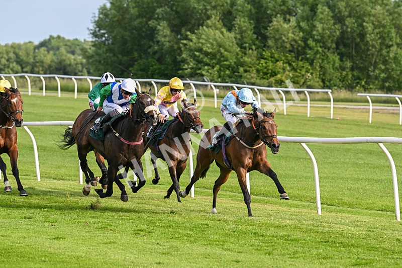 100625-Race 4-Lima Sierra-6998 - Race 4