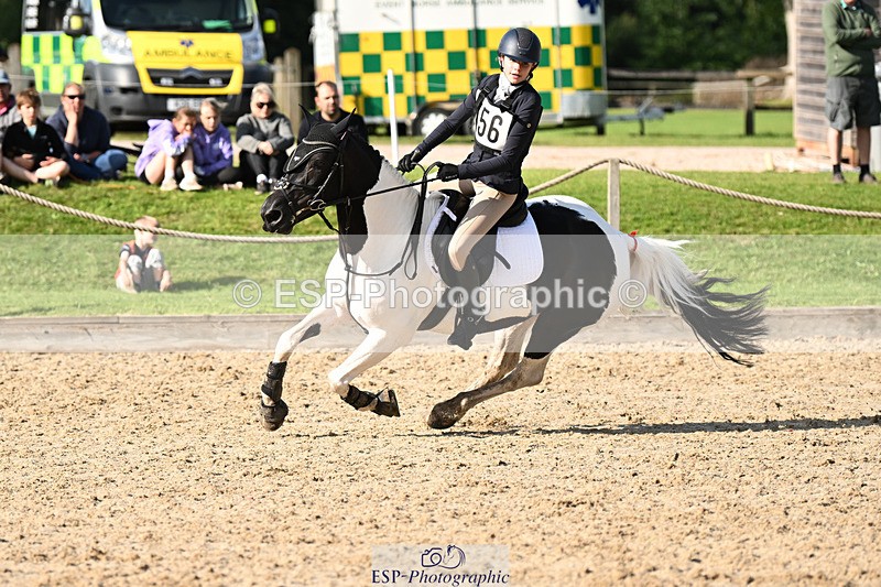 240824X-165432-30465 - 80cm Jump Off