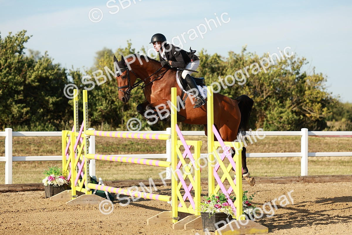 SBM_008879 - Class 6 - National 1.30m 1.40m Open Handicap