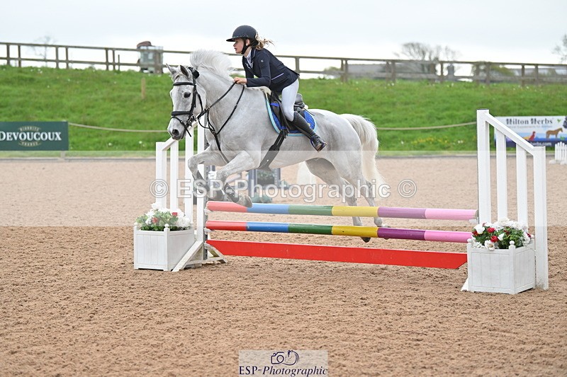 240505A-091609-03458 - Cls 1 Pony Intro 70cm