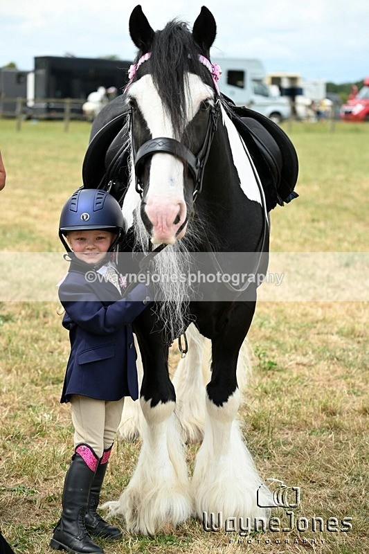 WJ6_8558 - Nancy & Churchill's first Show 22-06-25