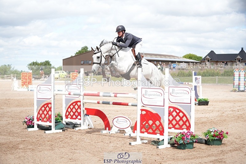 250801-113913-04963 - Cls 14 Snr Fox 1st Rnd