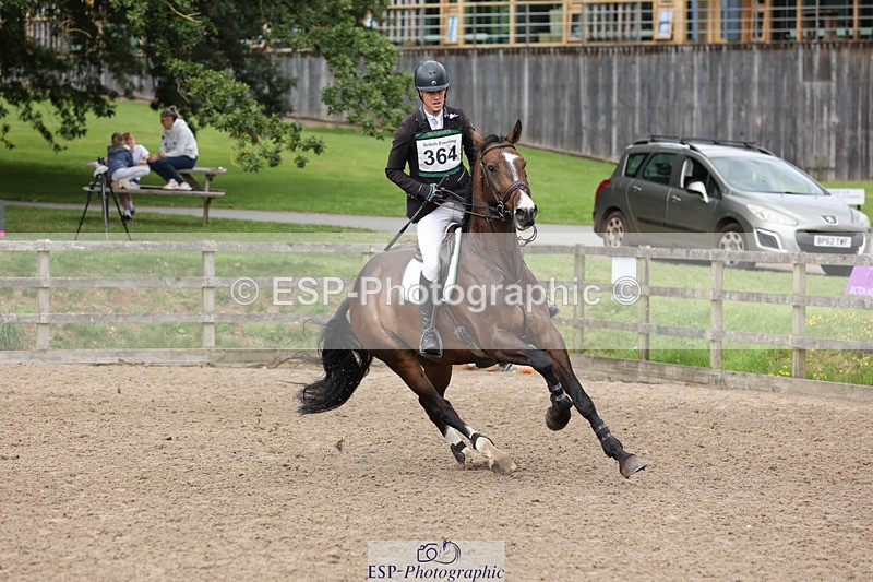 240804-111148-11528 - 364-Tom_Rowland-MONBEG_SKYFALL