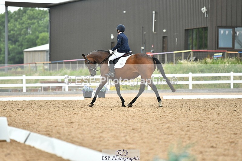 230630A-111840-01324 - Cls 5 Novice 37A