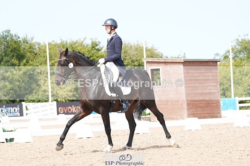 250815-124810-01081 - 016-Ben.JamesToto.light