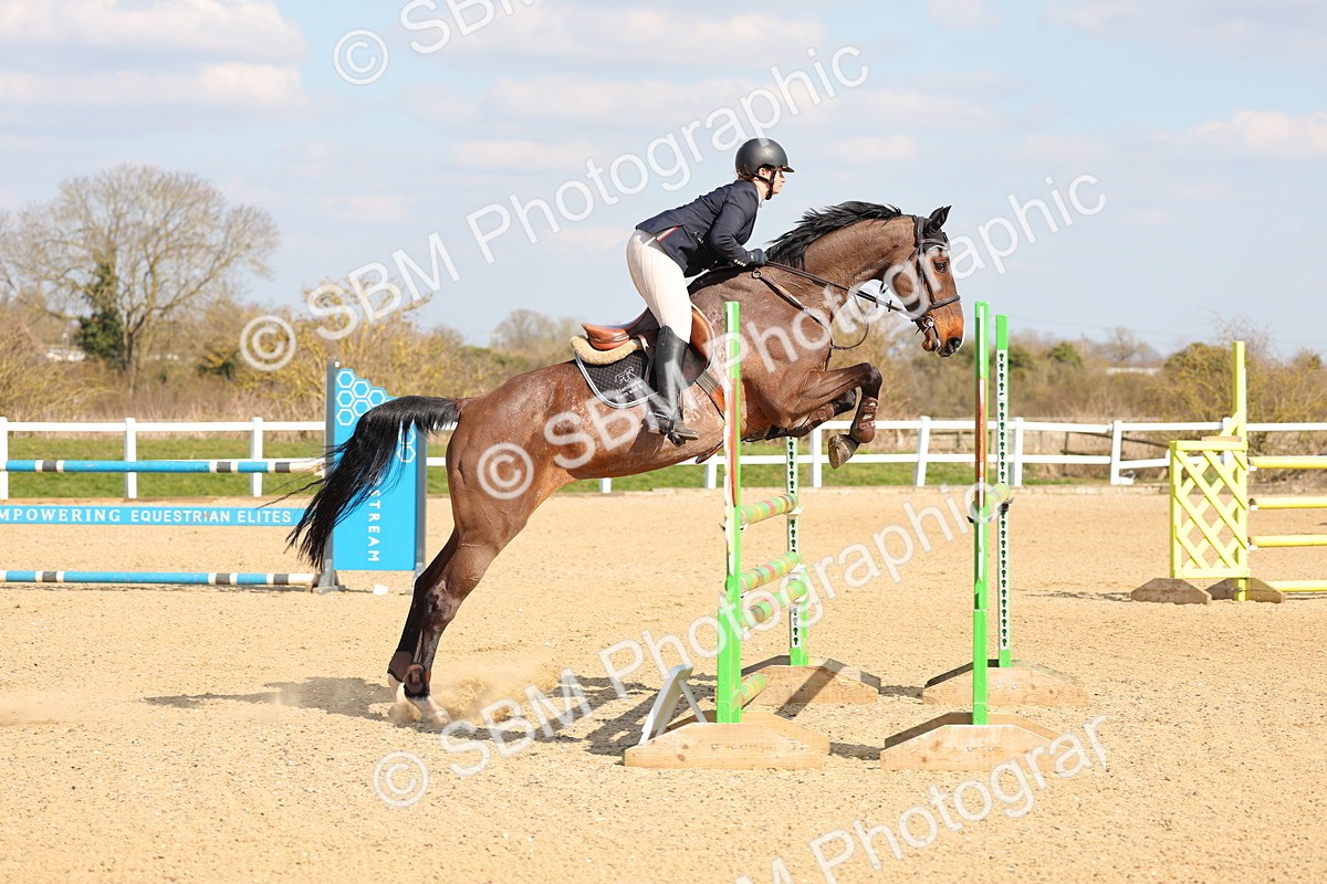 SBM_001390 - Class 4 - Senior Newcomers - 1.10m