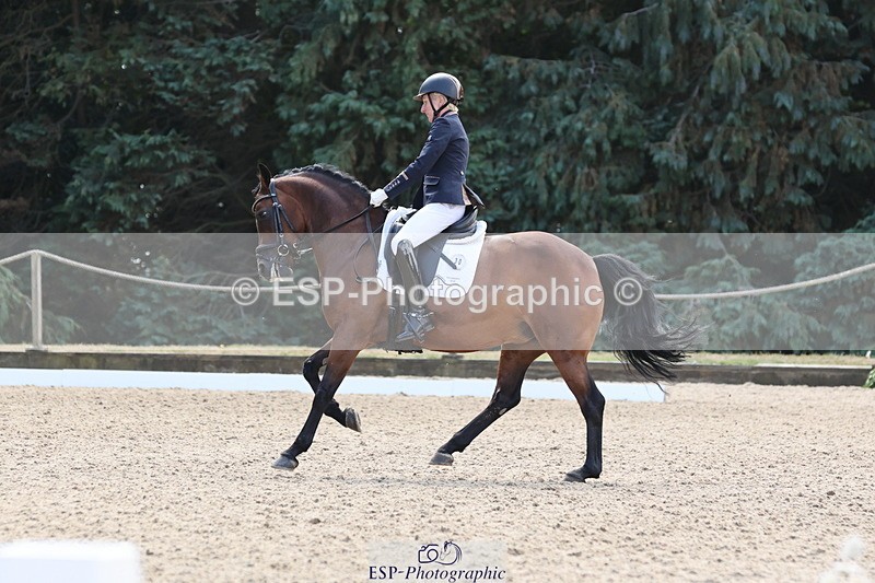 250809A-115422-03274 - 030-Alice.PeternellFourseasons.Sienna