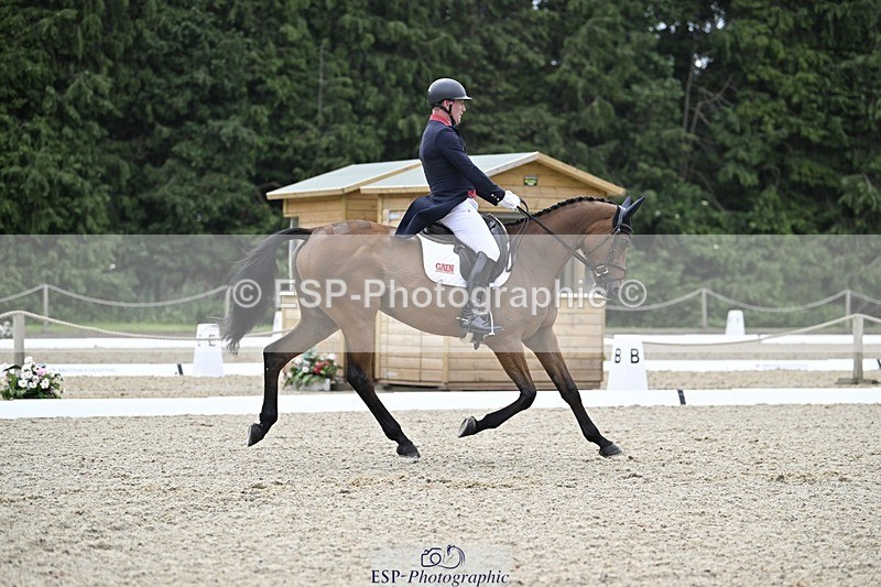 000101-220609-04531 - 403-CRAZY_DU_LOIR-Oliver_Townend