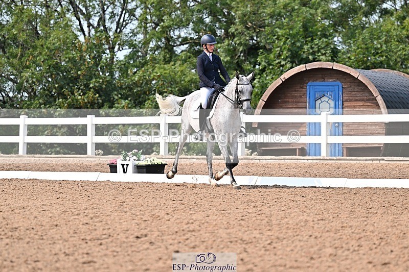 250816-145228-05476 - 149-Sophie.HawkeRAINBOW.DREAM