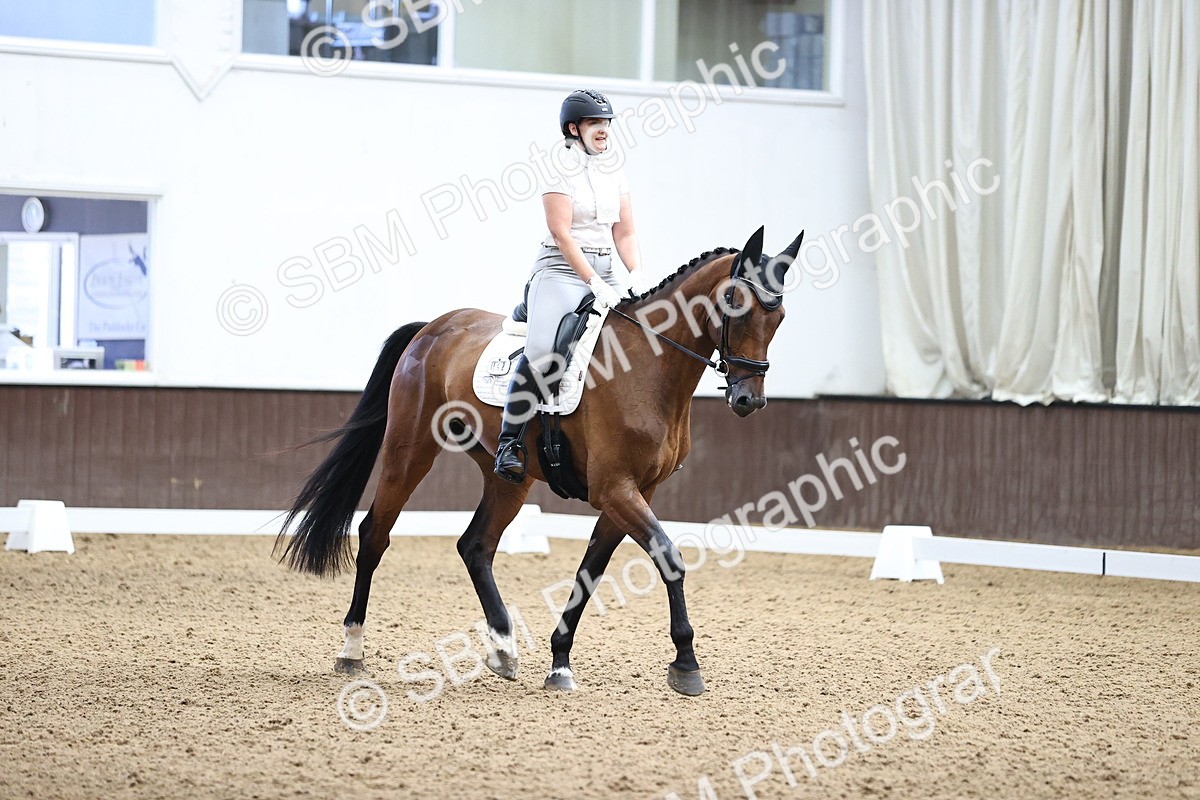 SBM_001375 - Novice 4 - 11.15-13.22
