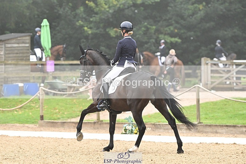 240811-110500-05398 - 226-Georgie.Nicholls-Woodcroft.Kika.Quina