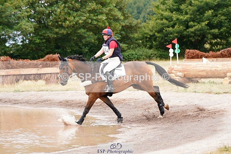 250803A-123802-13059 - M-554-Lucy.Henretty-Lee-AMANDI.VIVENDI