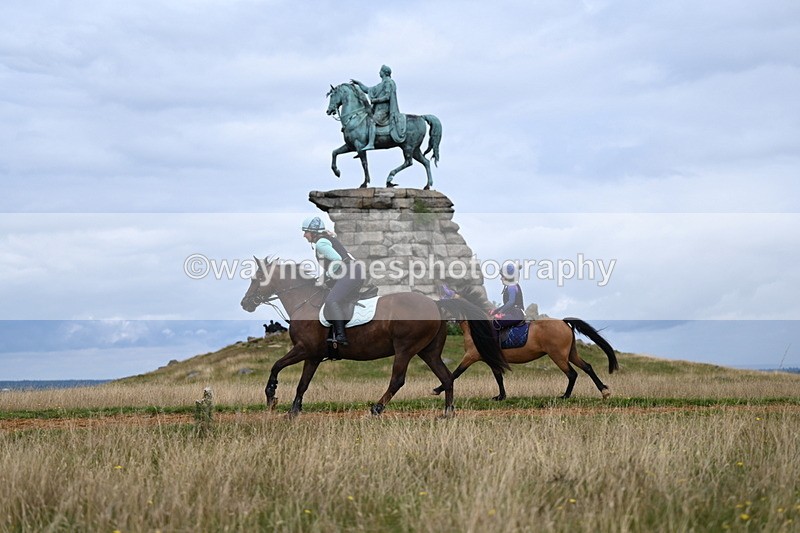 DSC_6173 - Time at Statue 12:17 to 12:44
