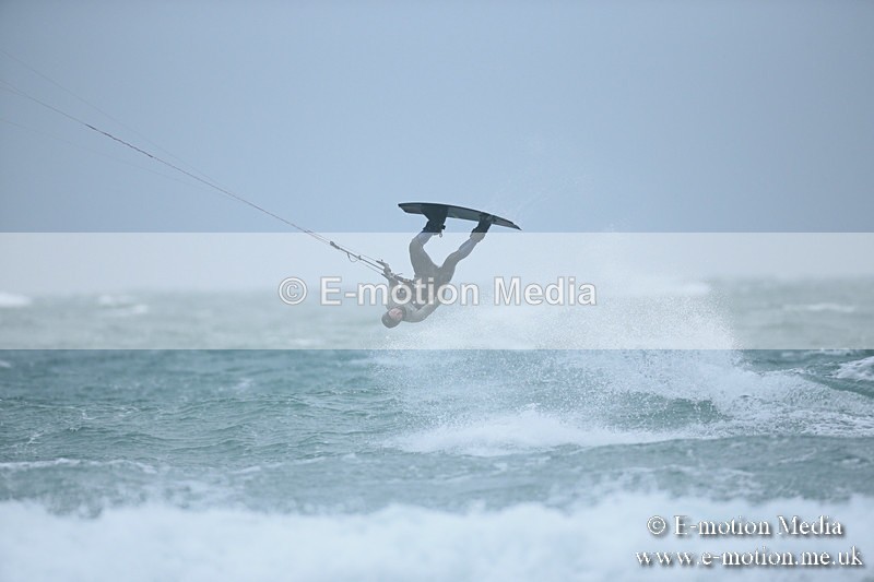KS 030413-86 - Kite Surfing
