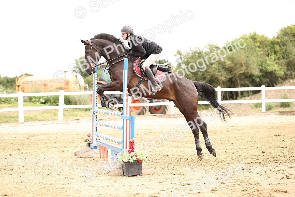 SBM_003349 - Class 21 - Senior Newcomers - 1.10m