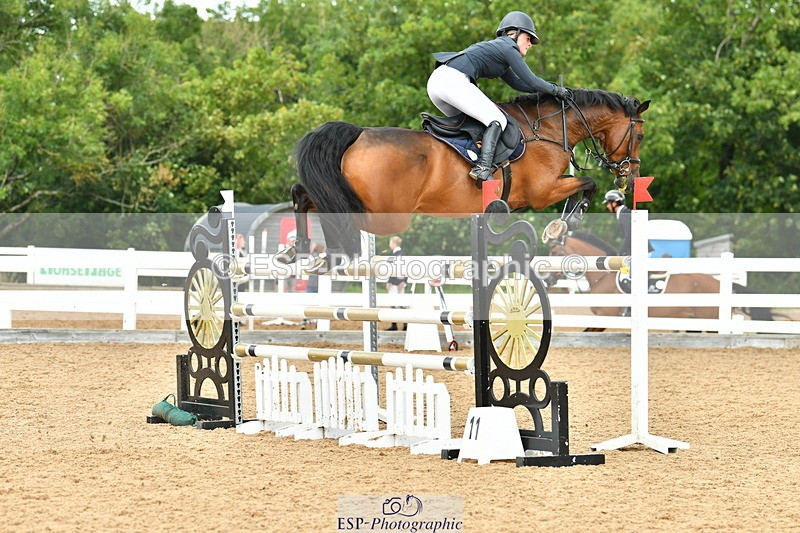 230721A-143103-06946 - Cls 22, 1 Star Gold 1.30m