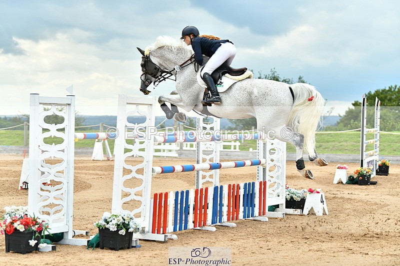 230720A-151207-03750 - Cls 9, 2 Star Big 1.40m Start to break