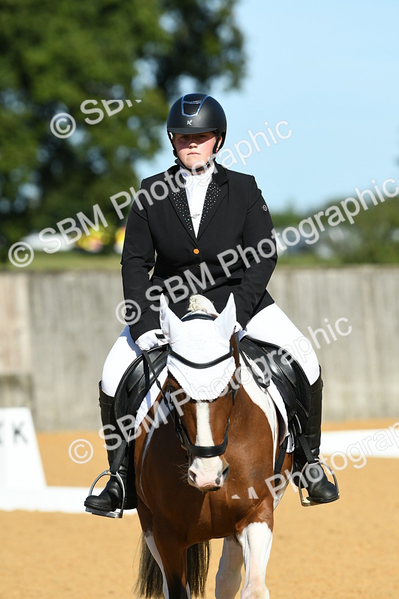 SBM_17931 - D4 - Small Tour Championship - Intro B