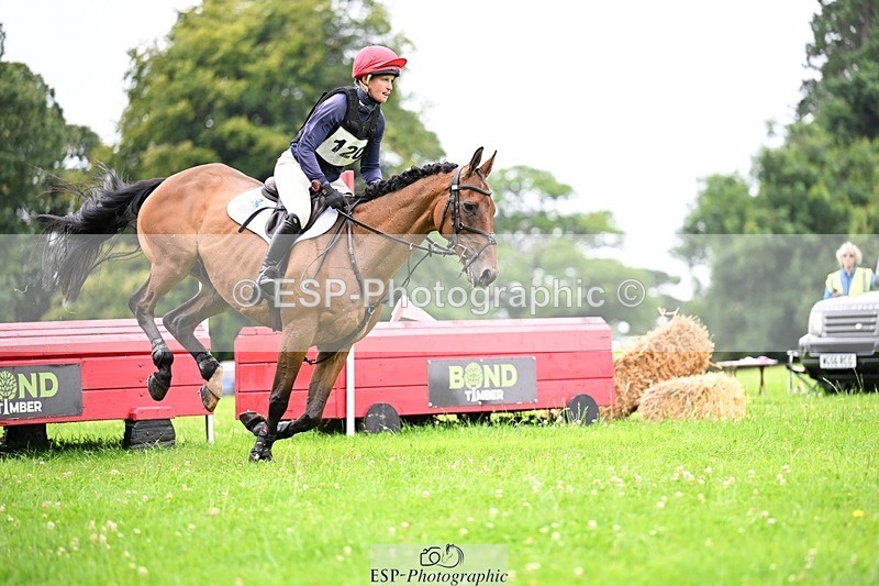 240803-121811-03131 - 120-Rosie_Bradley-Hole-BROADSTRUTHER