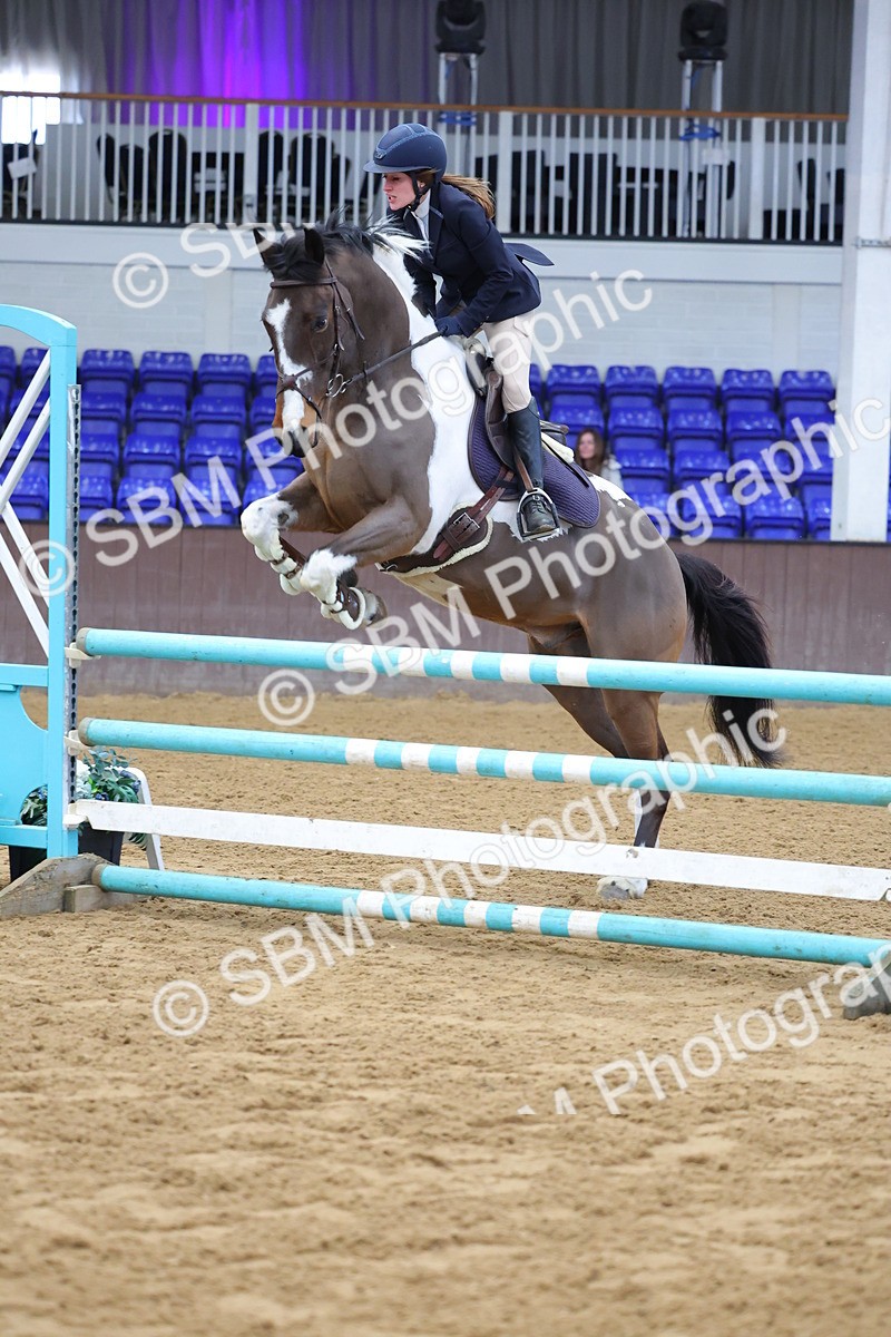 SBM_009909 - Class 21 - Nupafeed Supplements Senior Discovery/ 1m Open - First Round (1.00m)