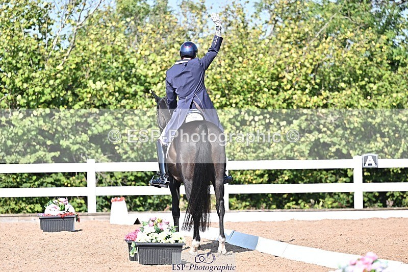 250816-101458-02380 - 046-Martyn.HumphreyIsabeau.May