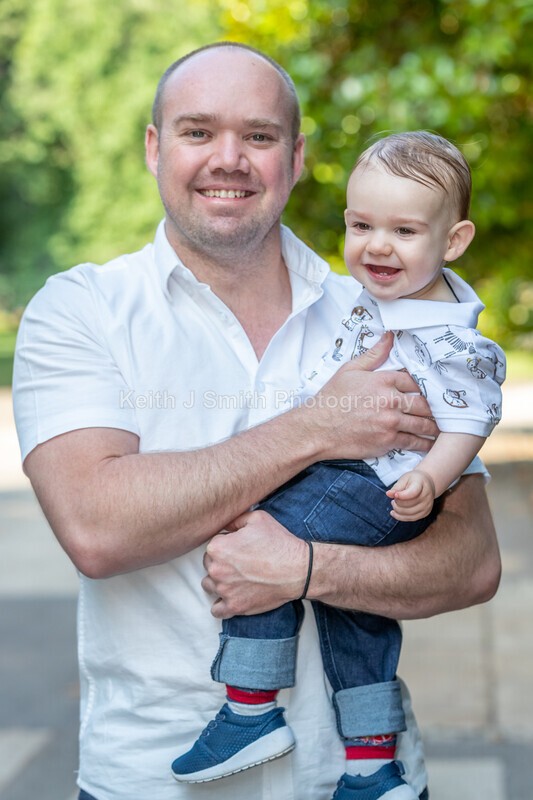 2KJS0832 - Jannie & Kristen family