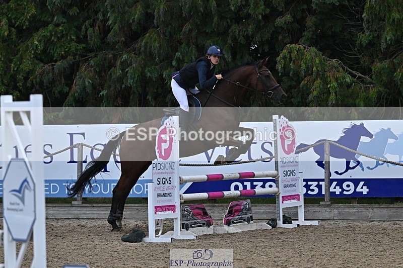 250830A-121121-05933 - Cls 22 95cm Amateur Quali