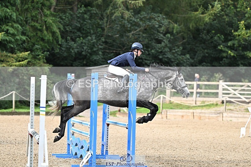 240818-092444-03384 - Cls 8A Snr British Novice