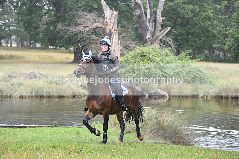 WJ7_9050 - Time at Water 11:53 to 12:23