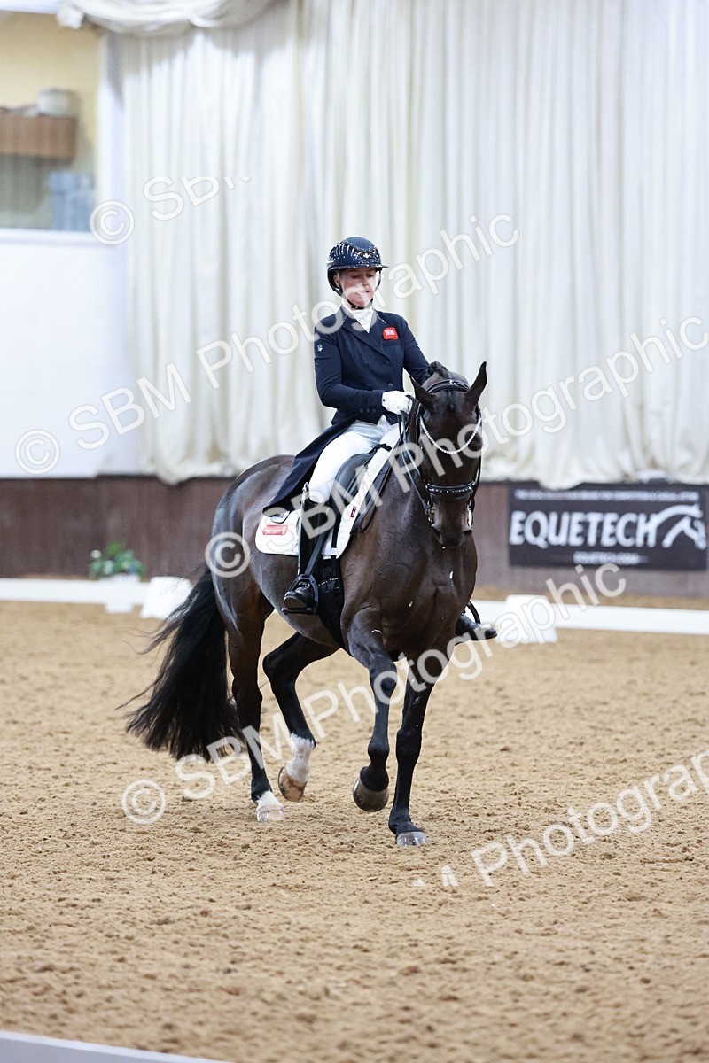 SBM_021655 - Class 14 - FEI Grand Prix - 18.52-19.37