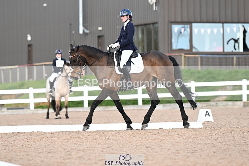 240324A-133100-03673 - Novice 27, 12.30 to 13.50